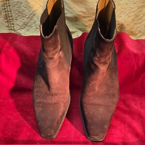 Magnanni Dark Brown Suede Ankle Boots